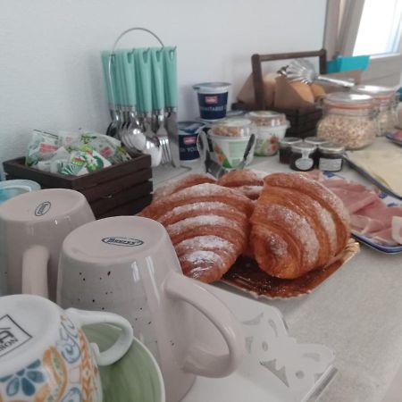 B&B Luchia Орозеи Екстериор снимка