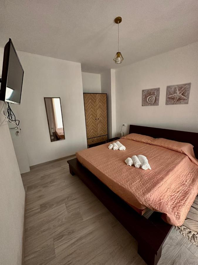 B&B Luchia Орозеи Екстериор снимка