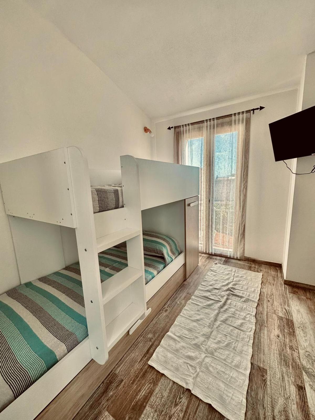 B&B Luchia Орозеи Екстериор снимка
